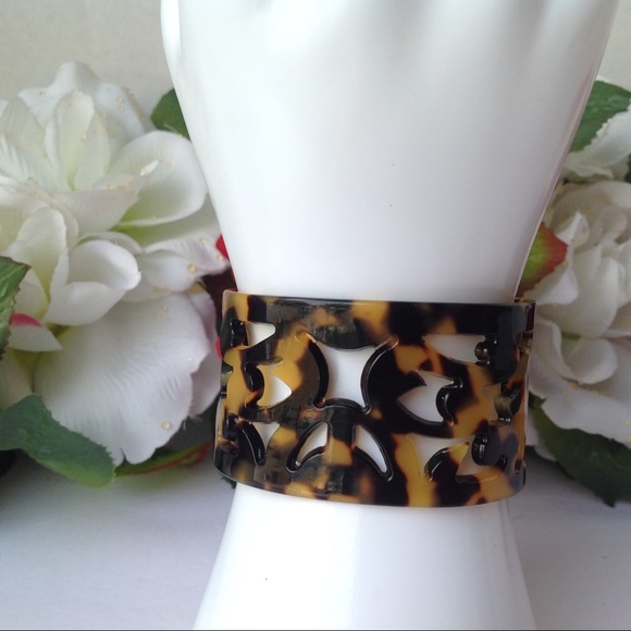 Cuff Bangle Tortoiseshell Leopard Print Bracelet - Picture 4 of 8